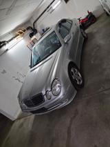Mercedes-Benz E 270