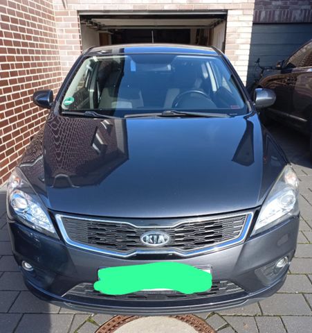 Kia Ceed zum Verkauf