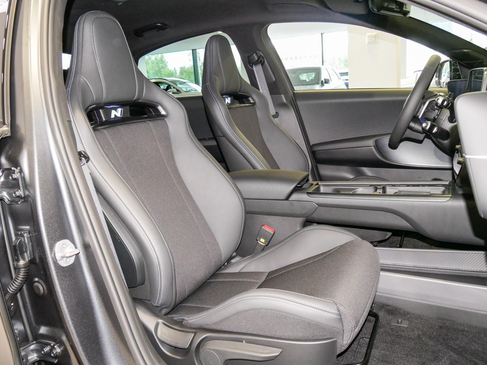 Hyundai IONIQ 6 - Bild 3