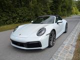 Porsche 992 Carrera Cabriolet Carrera - weiße Porsche 992