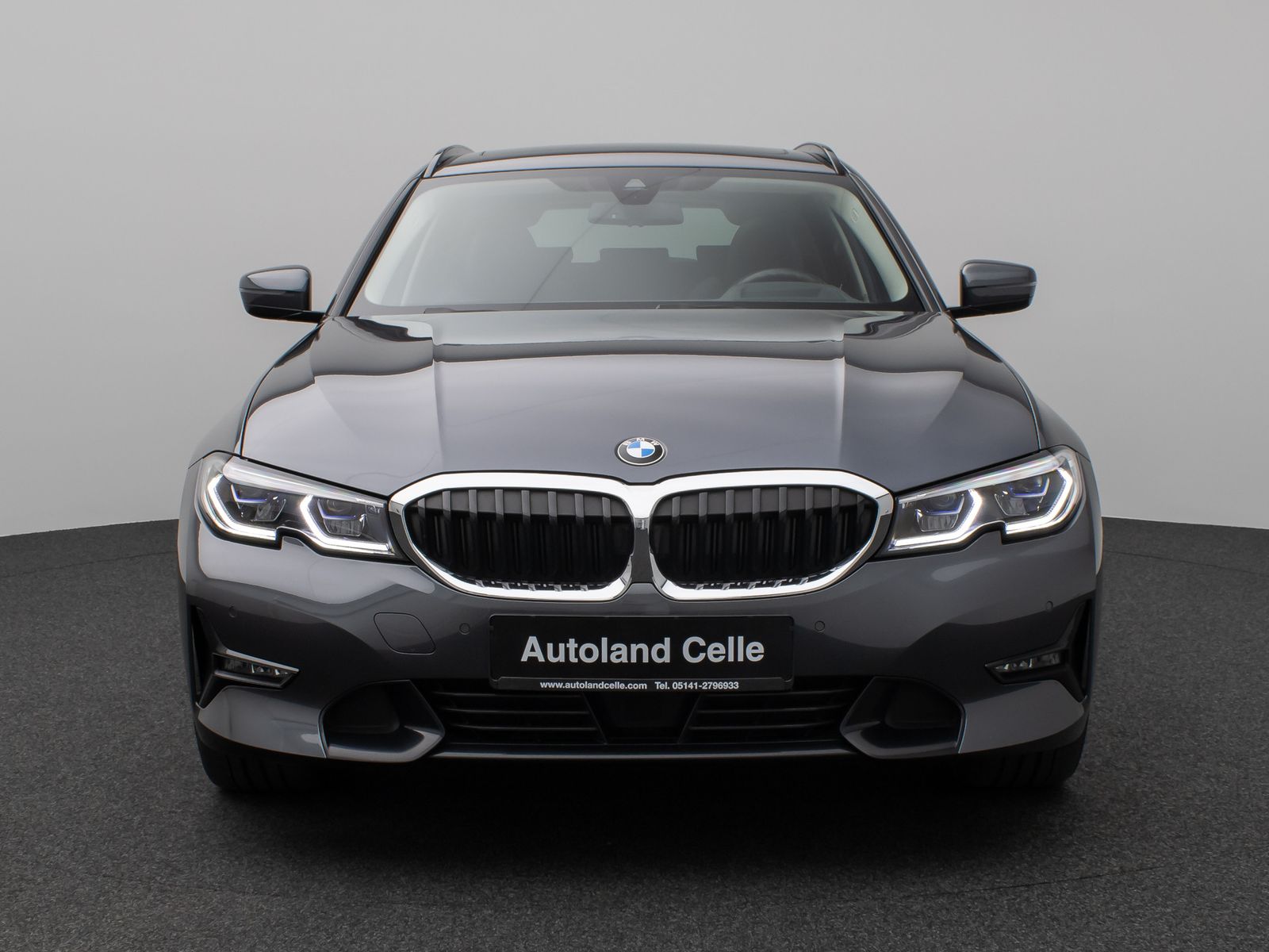 Fahrzeugabbildung BMW 330e xD Sport Line Panorama Laser Kamera HUD DAB