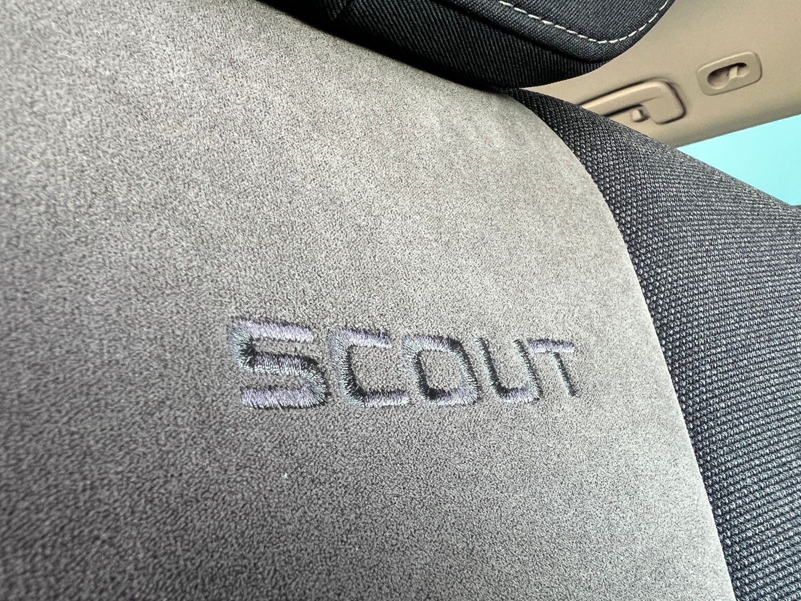 Fahrzeugabbildung SKODA Octavia Combi Scout 2.0 TDI DSG 4x4 *AHK, Navi,