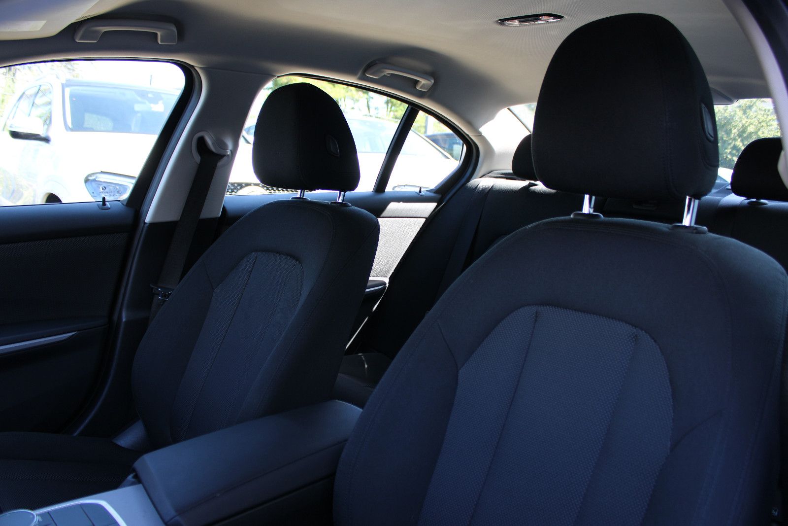 BMW 318i Limousine/Navi/Tempomat/Sitzhzg/WideScreen foto 13