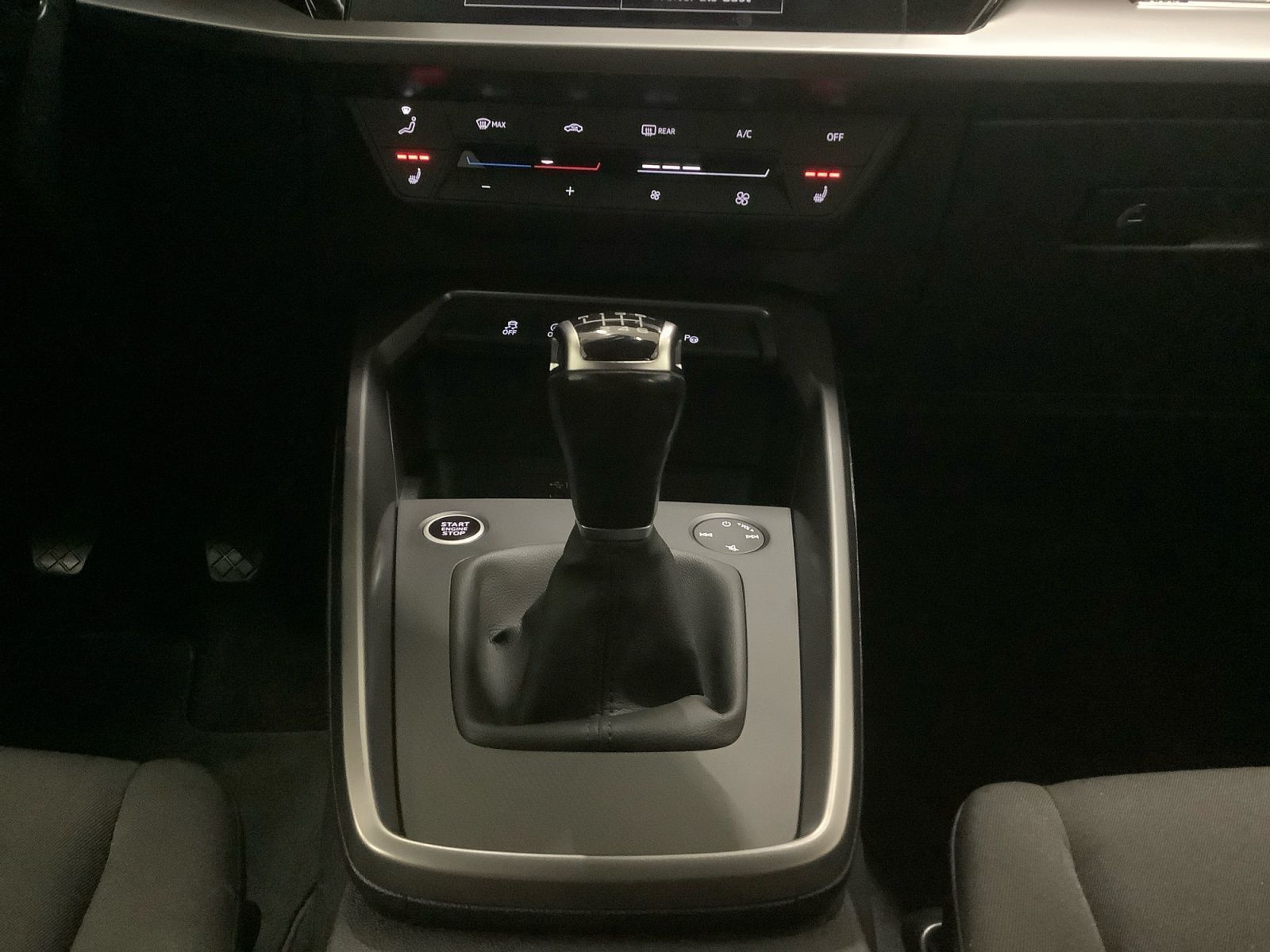 A3 Sportback 30 TFSI 6-Gang,Navi,GRA,Scheiben ab