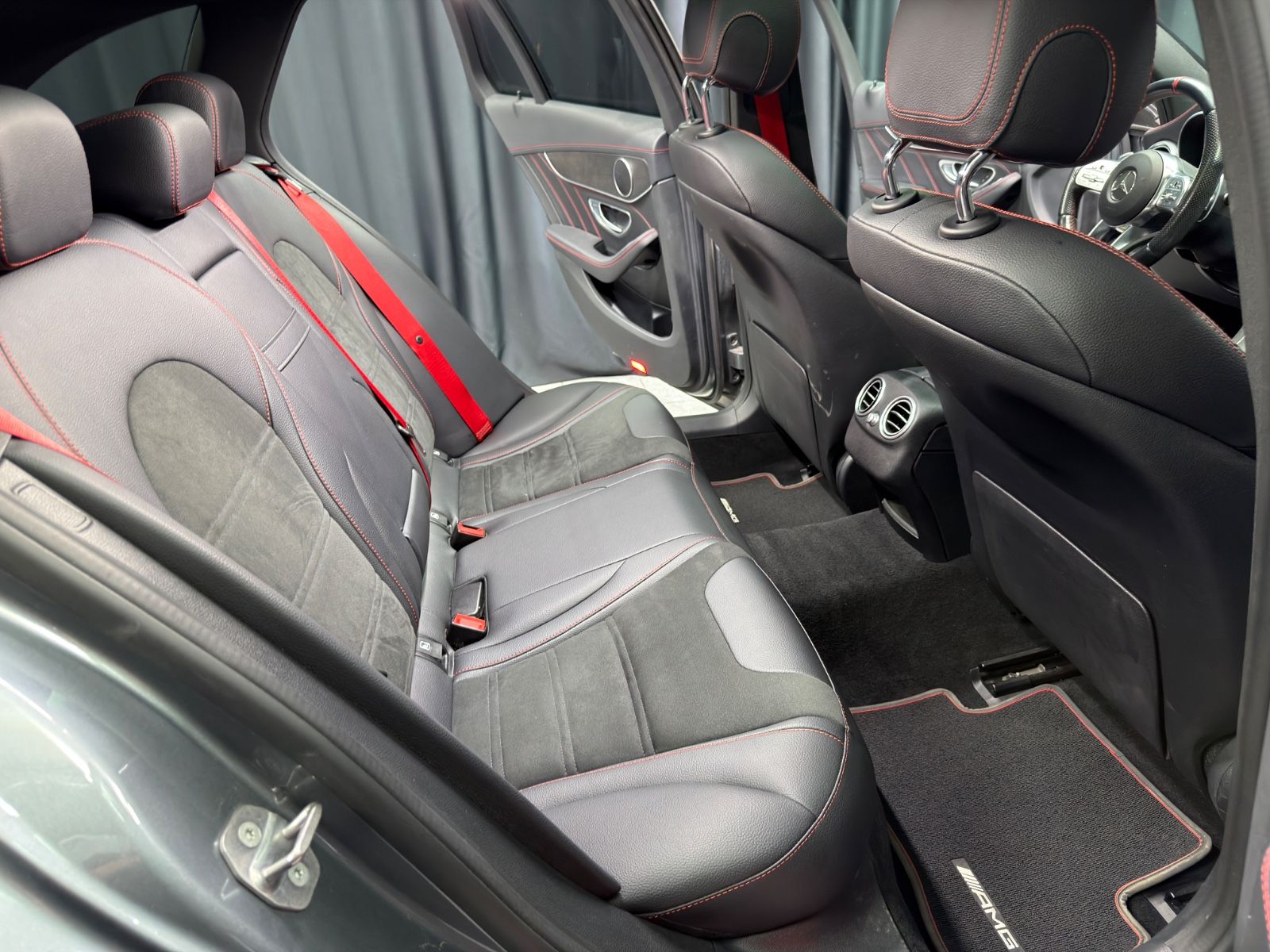 Fahrzeugabbildung Mercedes-Benz C 43 AMG T|PANORAMA|PERFORMANCE|NAVI|AHK