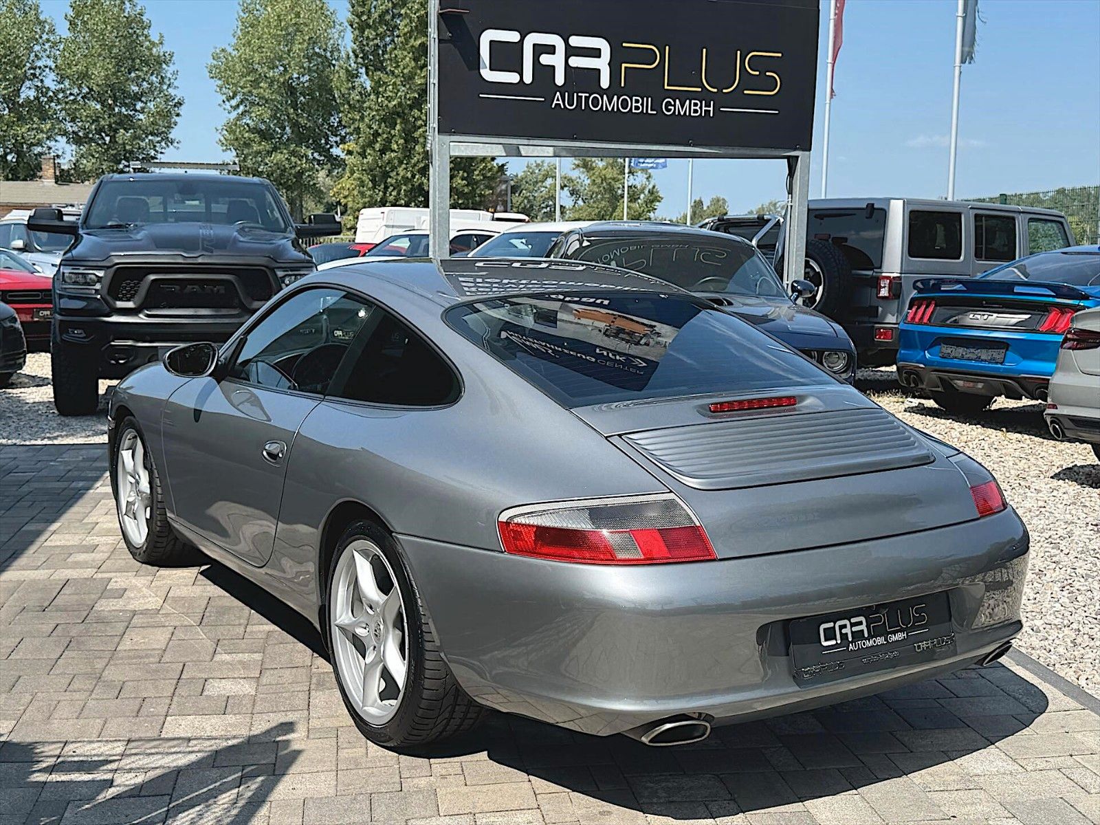 Fahrzeugabbildung Porsche 911 996.2 Carrera Coupé Automatik *Bi-Xenon*