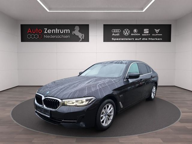 BMW 520e HYBRID CarPlay LEDER*PANO*LED*HeadUP*Kamera