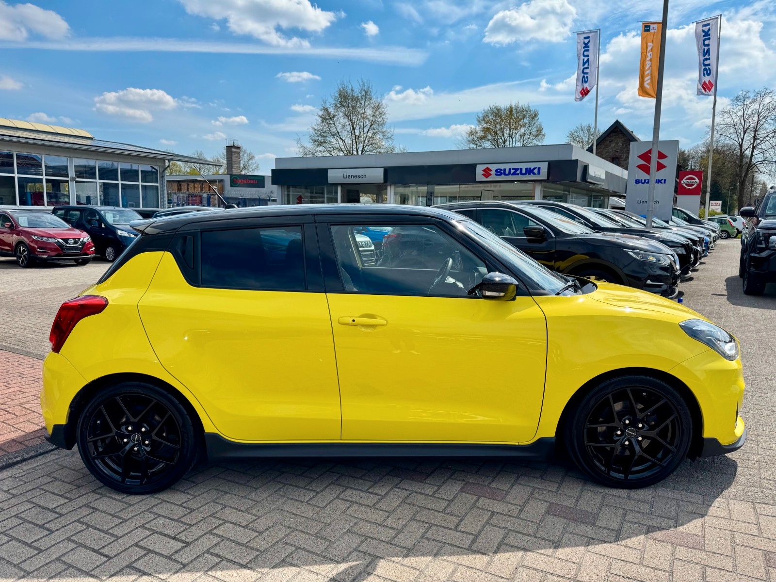 Fahrzeugabbildung Suzuki Swift Sport 1.4 Hybrid Turbo Black-Line