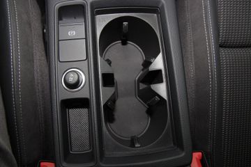 Audi Q3 45 TFSI e S-Line NAVIOPT-BLACKLED