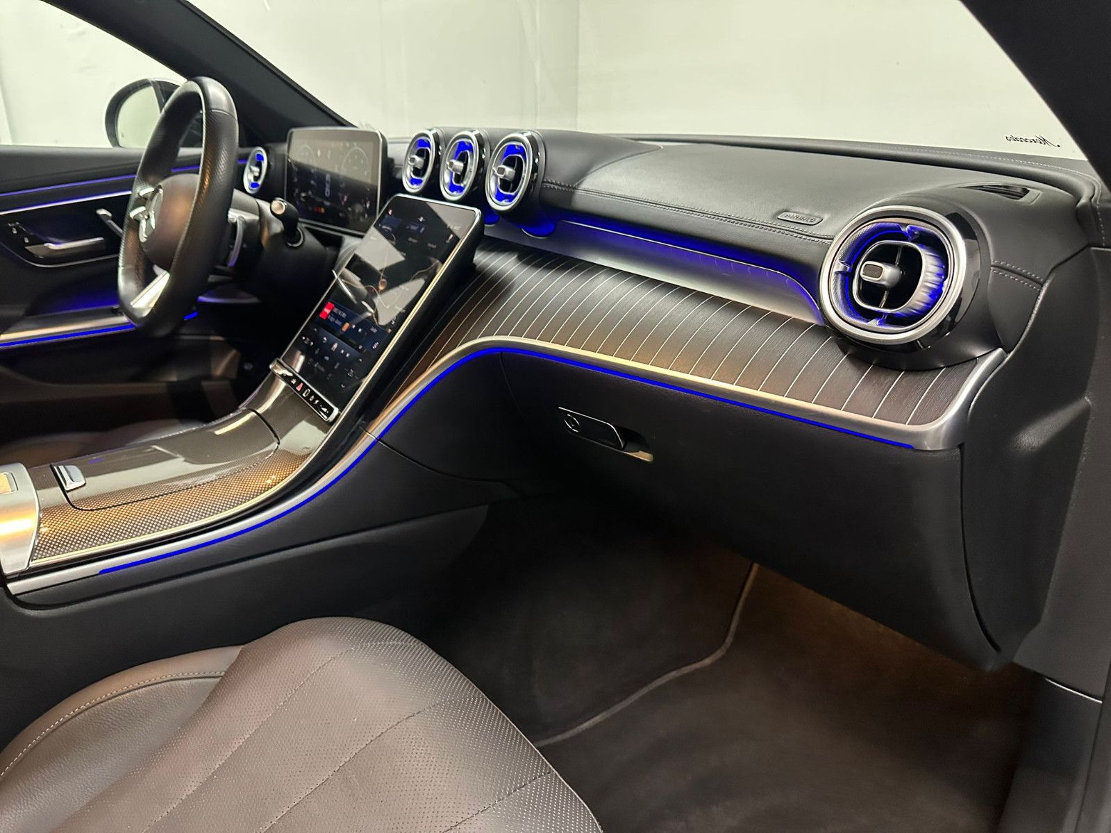 Fahrzeugabbildung Mercedes-Benz CLE 450 4MATIC *AMG-LINE*PANORAMA*HEADUP*