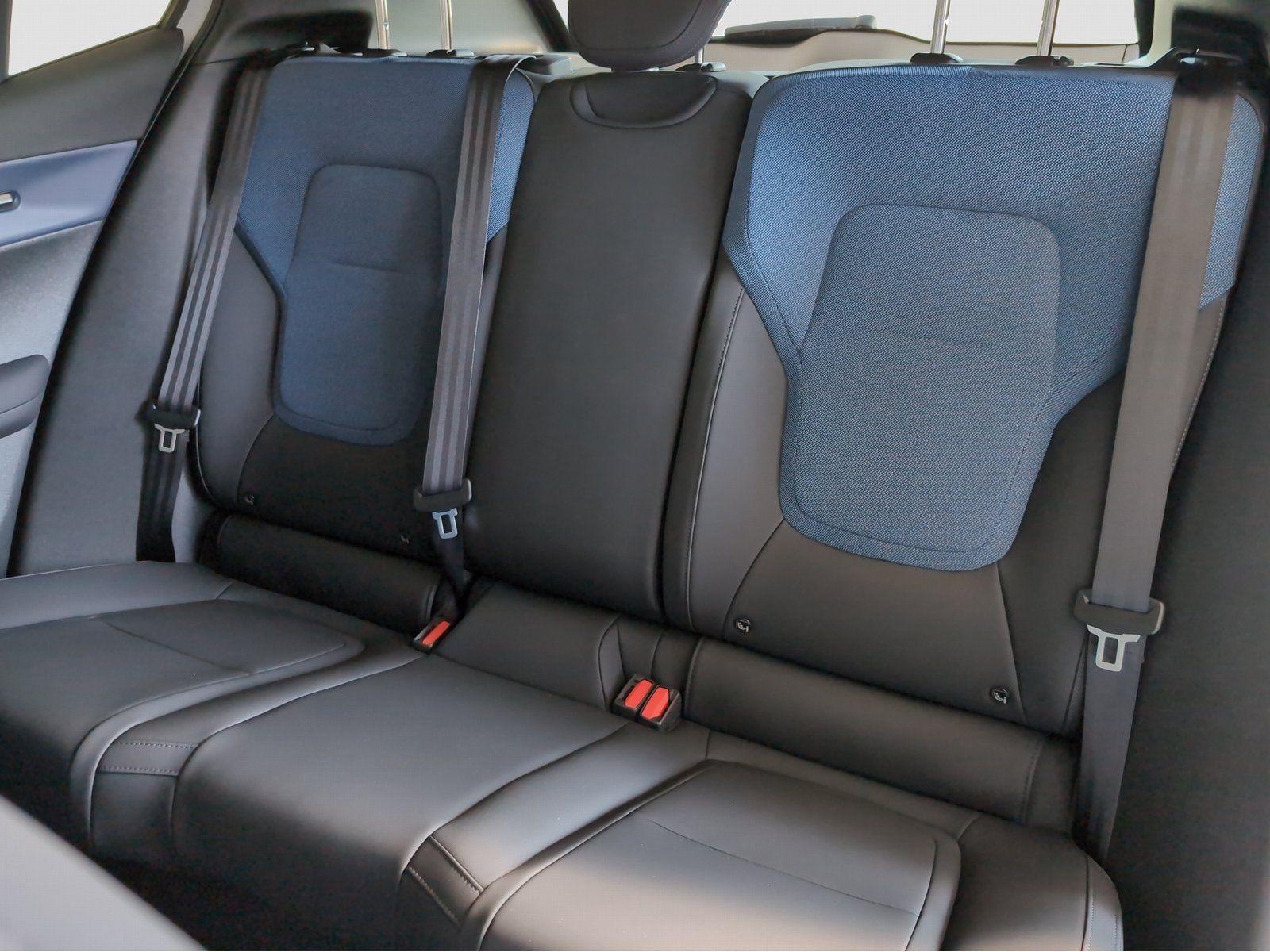 Volvo EX30 - Bild 12