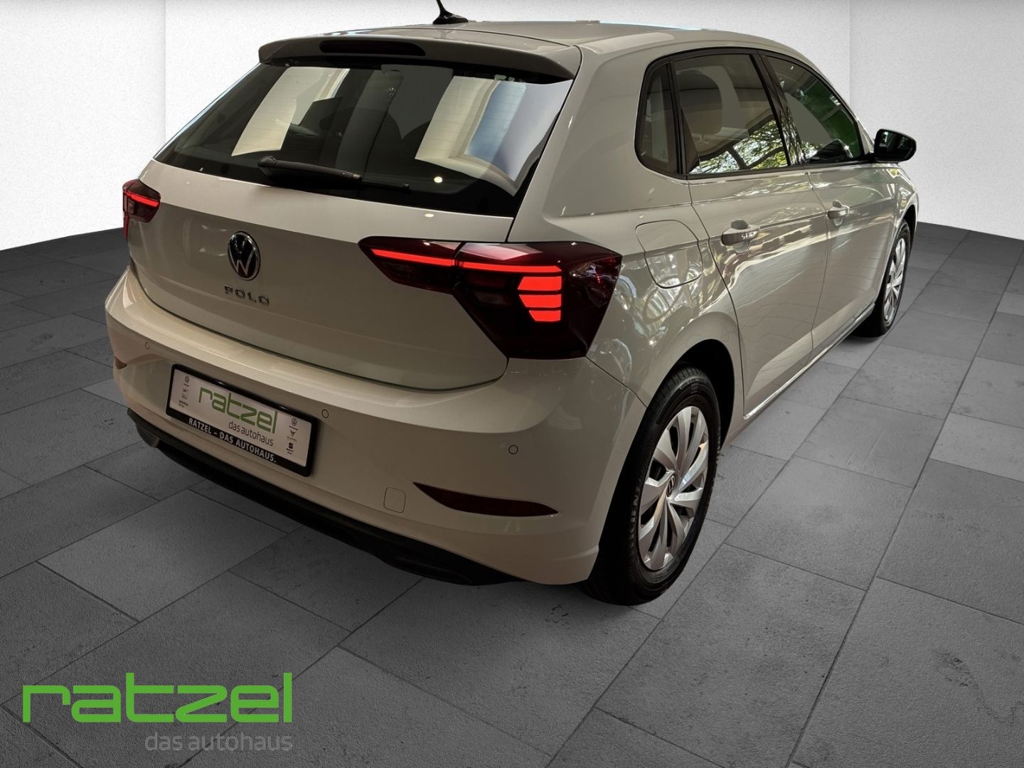 Fahrzeugabbildung Volkswagen Polo VI Life 1.0 Lane Assist App Connect
