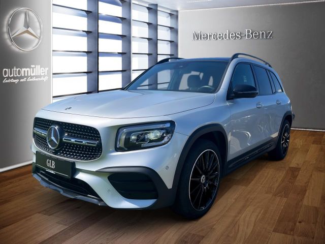 Mercedes-Benz GLB 200 AMG Pano Leder S-Sitz Night Kam. ParkAss