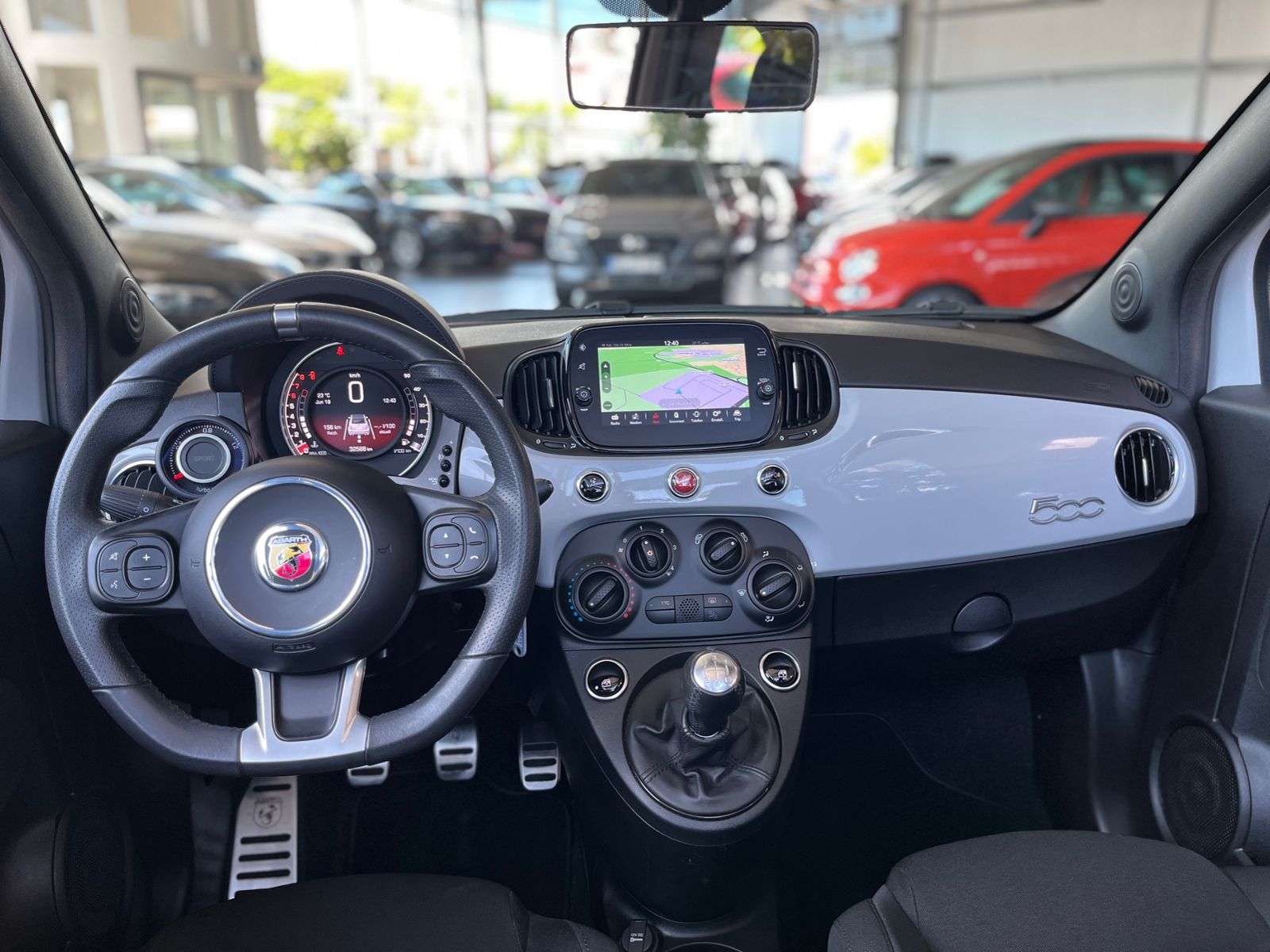 Fahrzeugabbildung Abarth 595C  1.4 T-Jet NAVI ALU