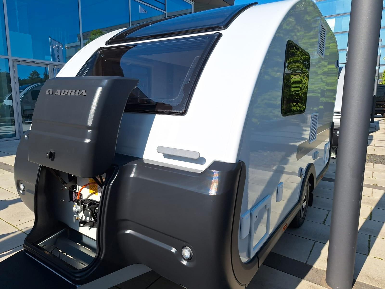 Adria Action 391 LH*Umriss*Combi4E*Vorlauf*