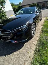 Mercedes-Benz E 200 Autom. - - Mercedes-Benz E 200: Unfallwagen