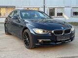 BMW F30 335d xDrive Sport Aut. ACC Leder Keyless Amb - BMW 335 mit Diesel-Antrieb: Limousine, Automatik