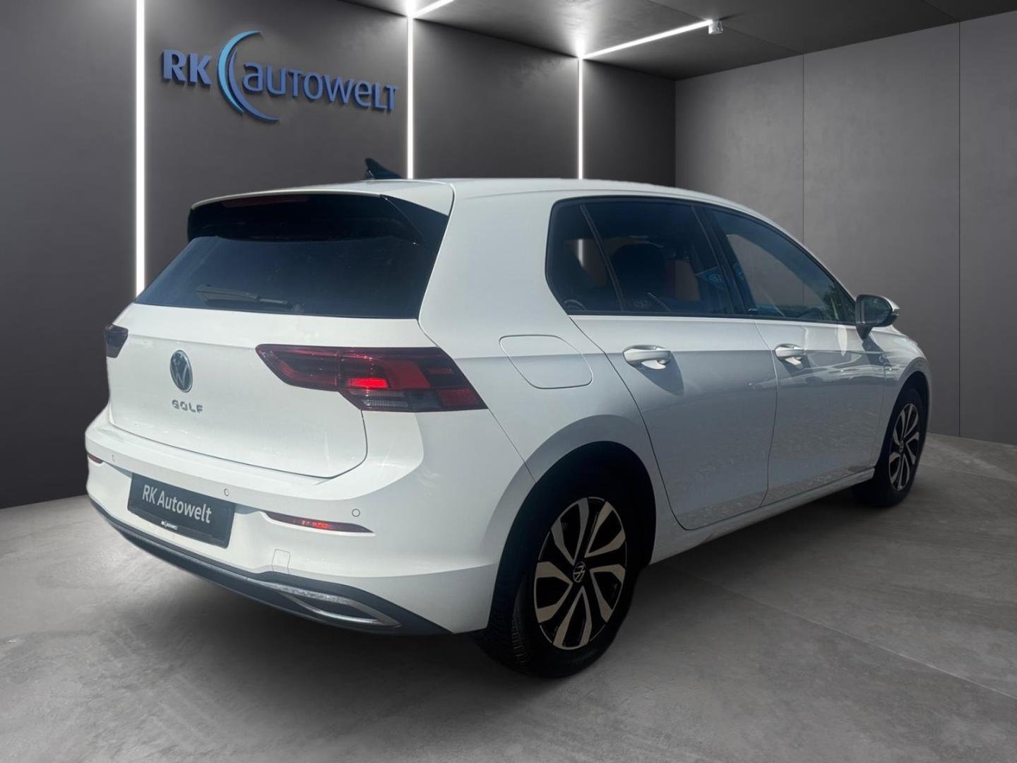 Volkswagen Golf VIII Active 2.0 TDI DSG AHK ACC Navi Sitzhe, миниатюра 4