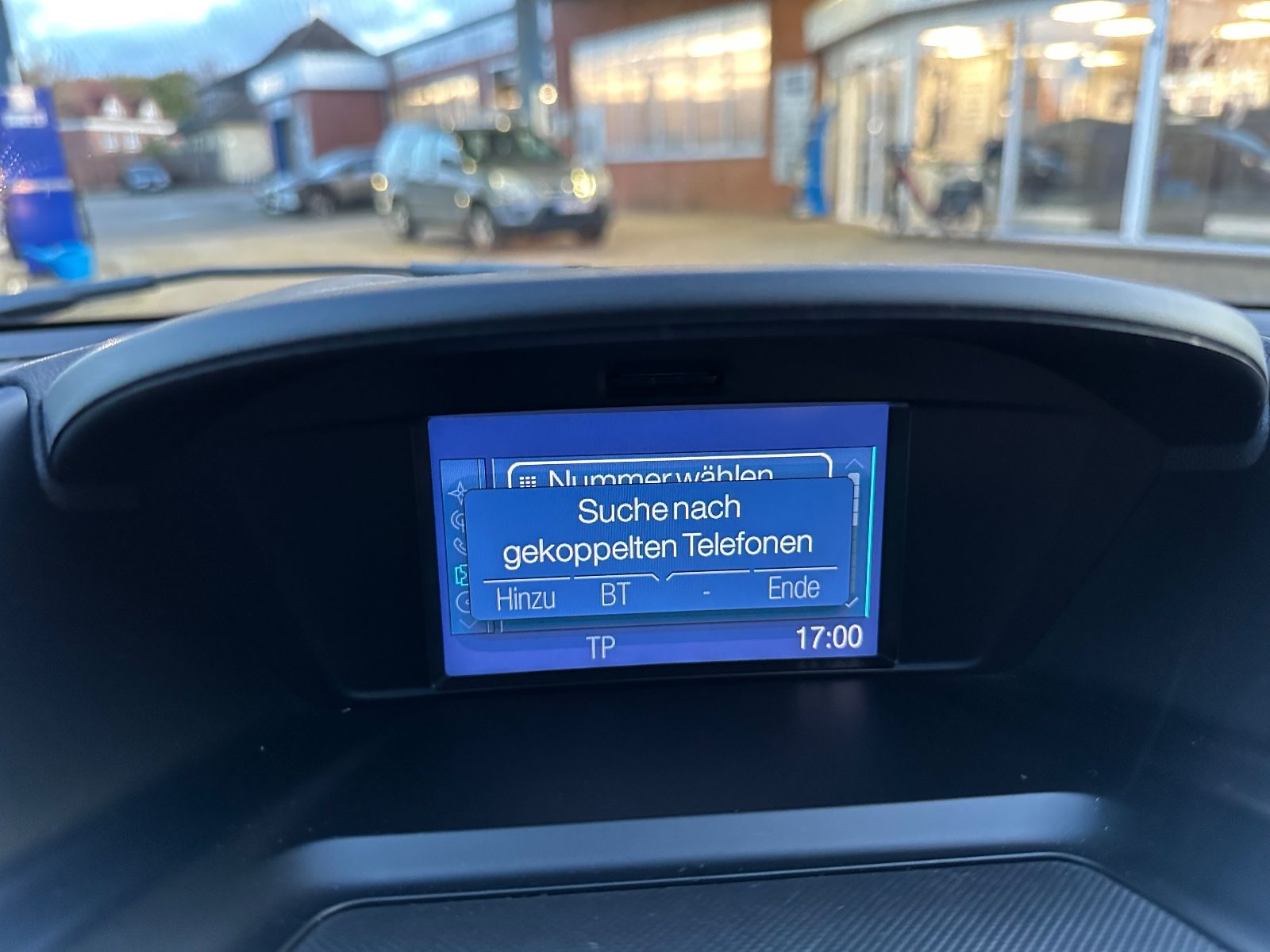 Fahrzeugabbildung Ford Kuga 2.0 TDCi Titanium AHK/Navi/SHZG/GRA