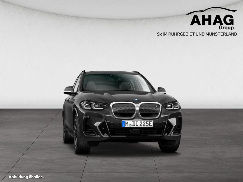 BMW iX3, миниатюра 10