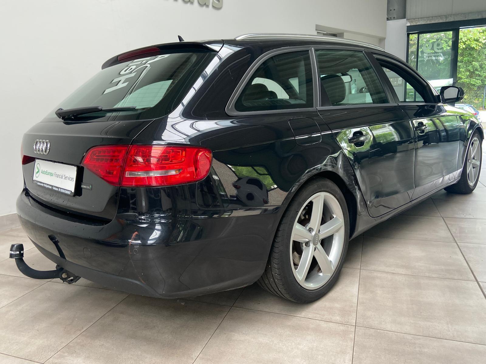 Audi A4 2010 — interior