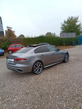 Jaguar XE P300 R-DYNAMIC S AWD.Leder.Navi.Kamer.Panoram - Jaguar aus 2020