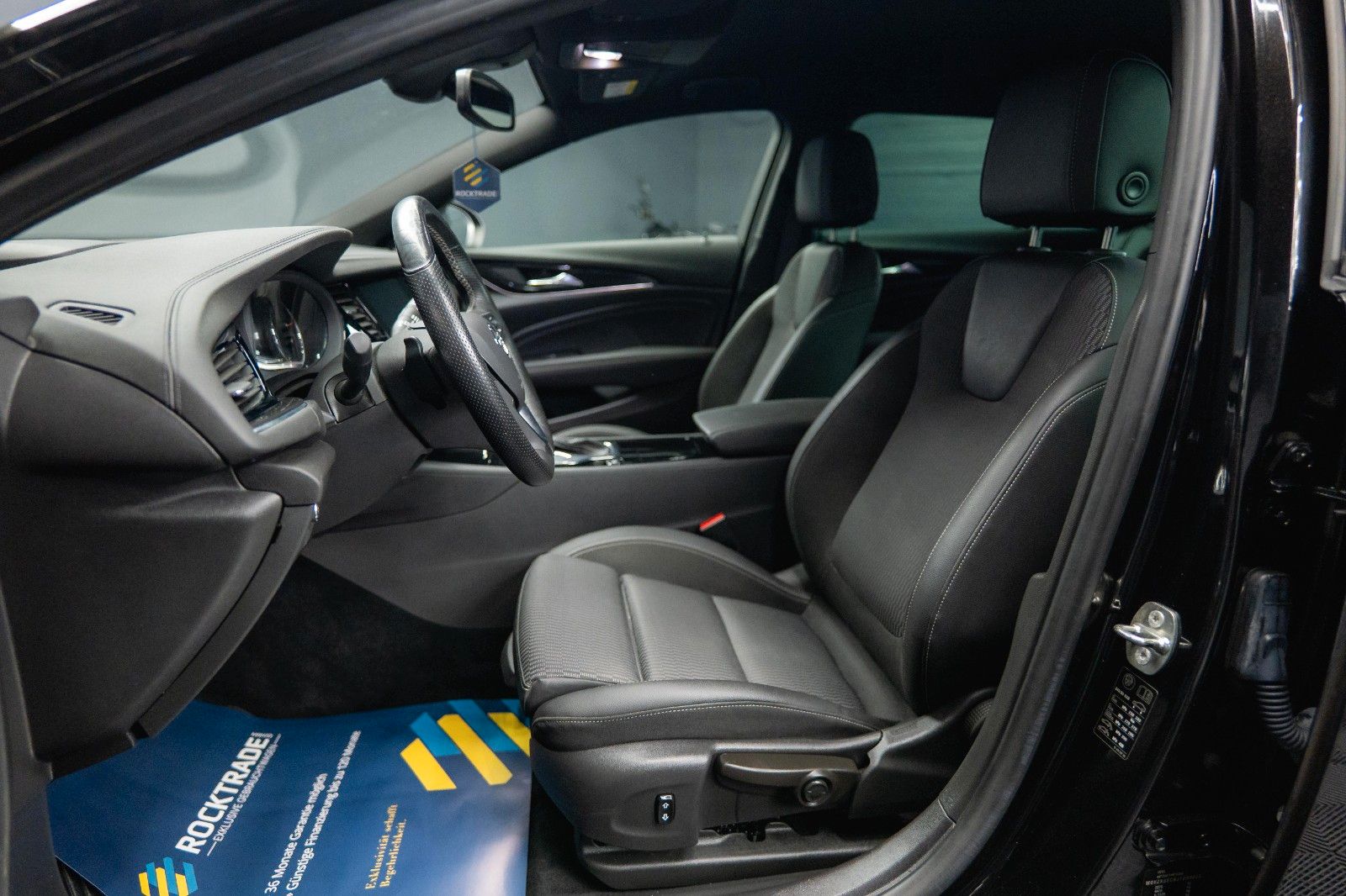 Fahrzeugabbildung Opel Insignia B Sports Tourer GSi 4x4 *ACC*LED*HU*DAB
