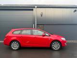 Opel Astra J Sports Tourer 1.4*TEMP*KLIMA*SHZ*LHZ*ISO - Opel Astra aus 2011: Tourer Sport
