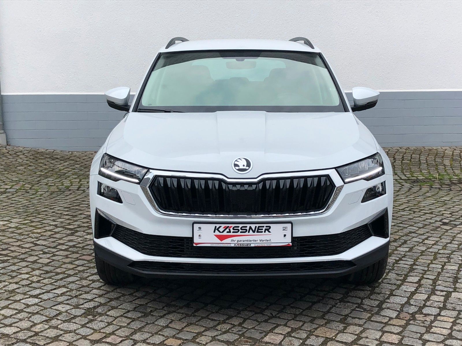 Fahrzeugabbildung SKODA Karoq Ambition 1.5 ACT DSG *Smart Link *SHZ