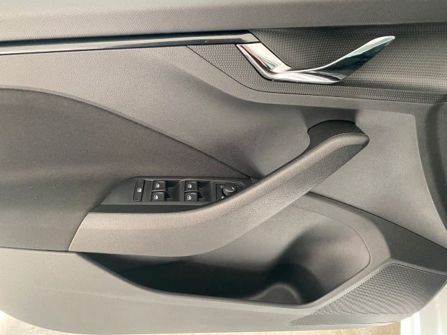 Kamiq DRIVE 125 1.0 TSI NAVI+LED+SHZ