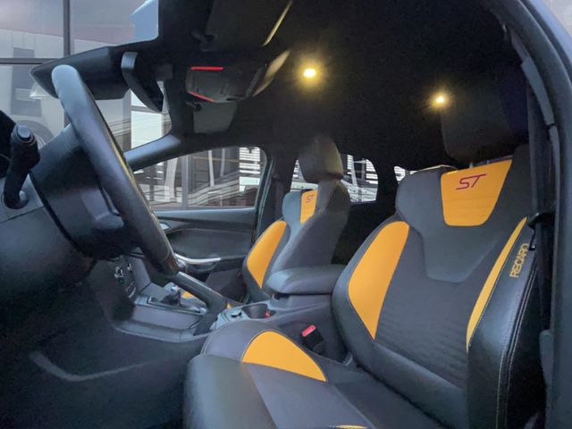 Ford Focus ST °RECARO°Bi-Xenon°Navi°Keyless°AAC°SHZ°