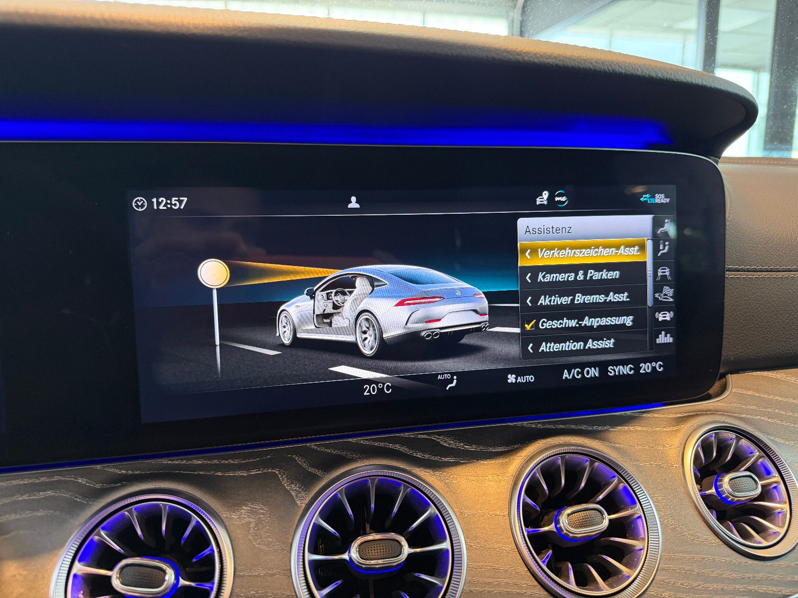 Fahrzeugabbildung Mercedes-Benz AMG GT 4 /43 4Matic+/AERO/V-8STYLING/360KAM/