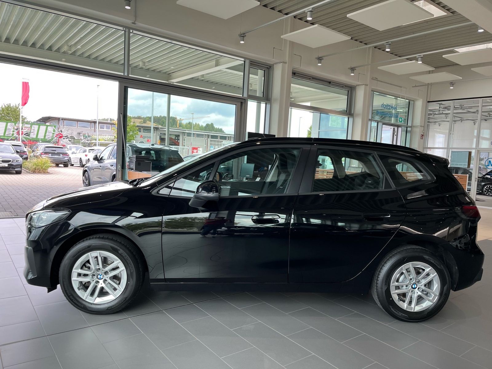 BMW 218i ad.LED DAB komf.zugang foto 4
