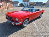 Ford Mustang 1965 Cabrio  A Code 228 PS US... - Ford Mustang aus 1965: Cabrio