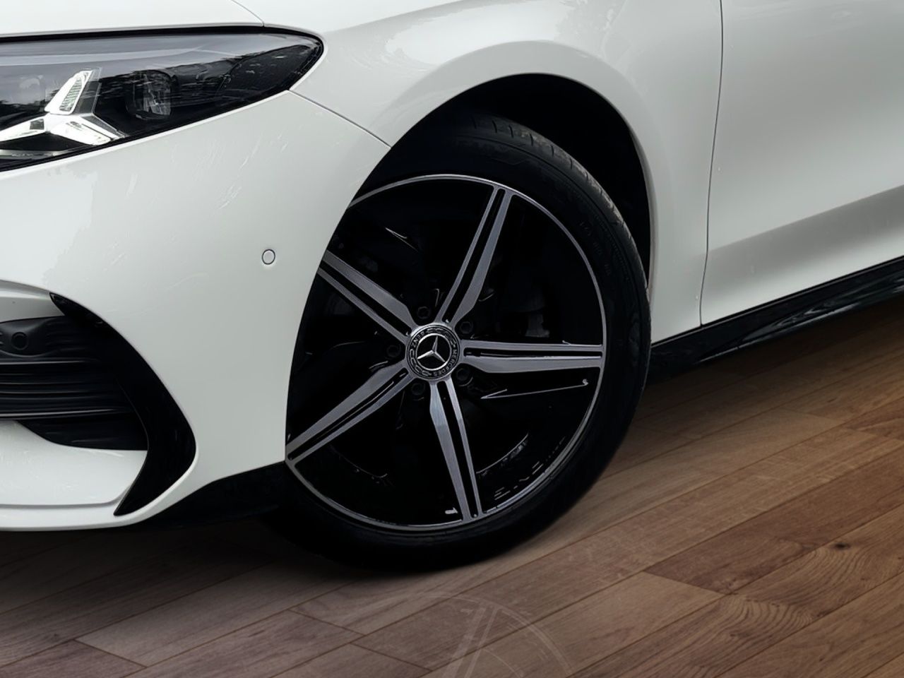 Fahrzeugabbildung Mercedes-Benz CLA 250+ EQ AMG+PANO+NIGHT+MULTIB+MASSAGE+DISTR+