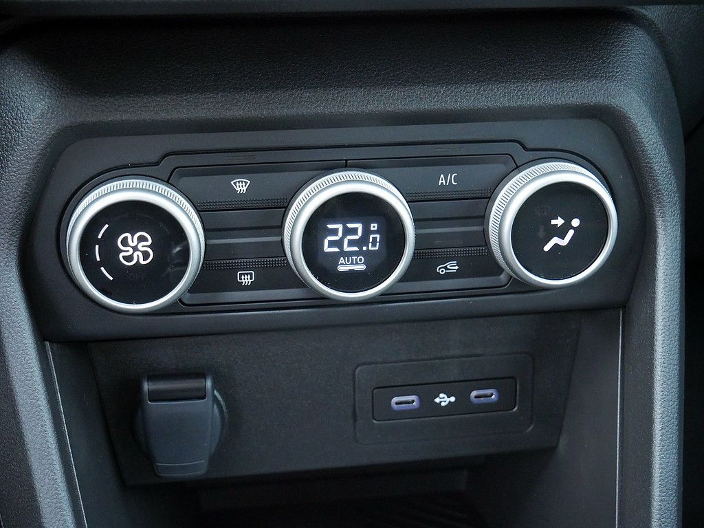 Fahrzeugabbildung Dacia Sandero Stepway Expression TCe 110 FACELIFT 2026