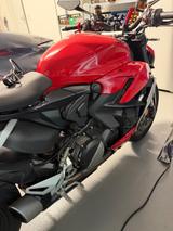 Ducati Streetfighter V2  153 PS - DUCATI ST2