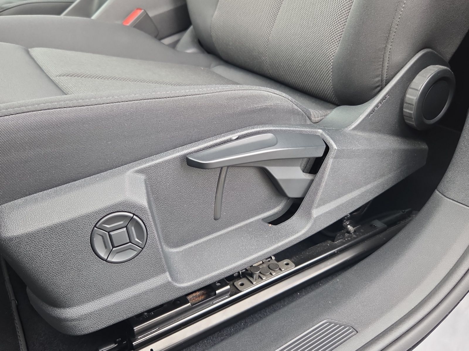 Audi Q4 e-tron - Bild 16