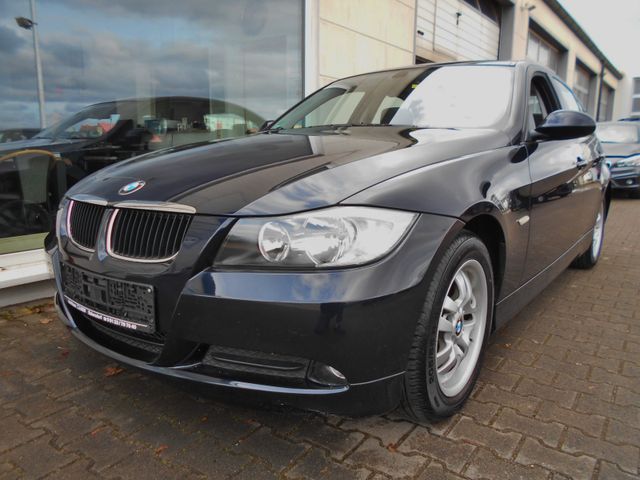 BMW 318iA 1.Hand 42`KM -KLIMA-GLASDACH-PDC-MFL-ALU-