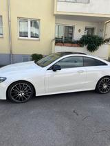 Mercedes-Benz E 350 Autom. - COUPE AMG Line 360KAMERA PANO NAV - Mercedes-Benz E 350 in Bochum