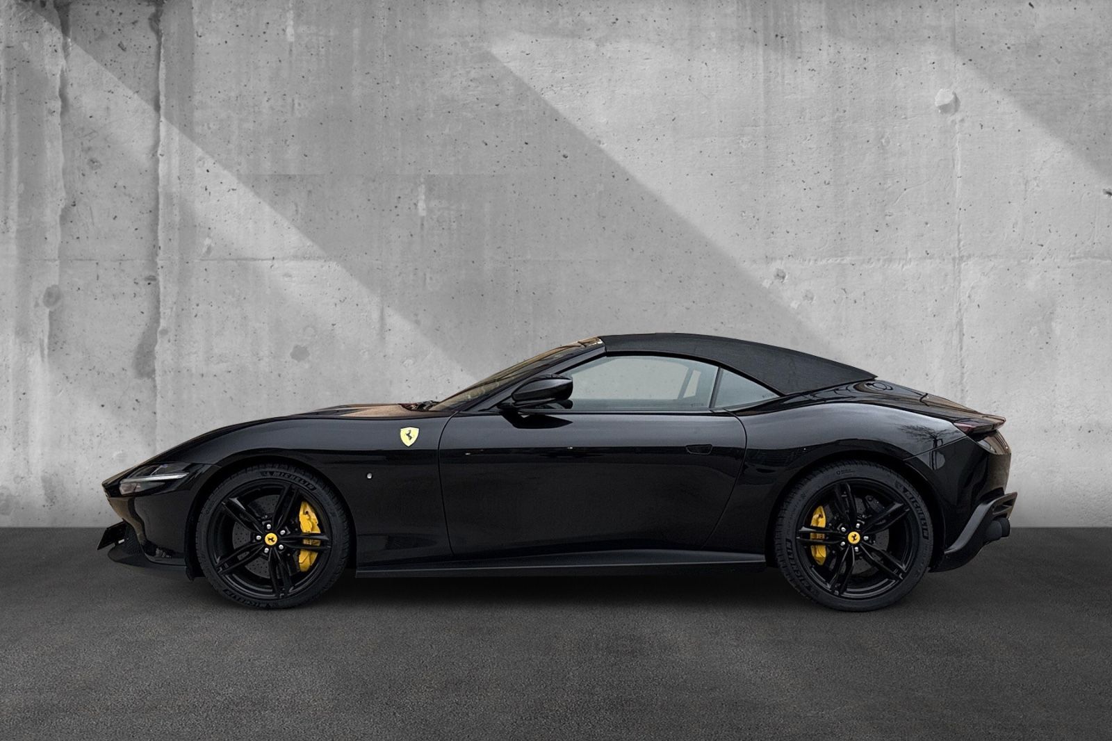 Fahrzeugabbildung Ferrari Roma Spider*Daytona*LEDs*Sitzklima*ACC