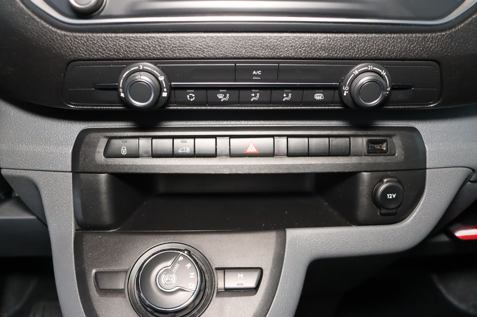 Fahrzeugabbildung Citroën Jumpy Kasten L3H1 * Klima * AHK