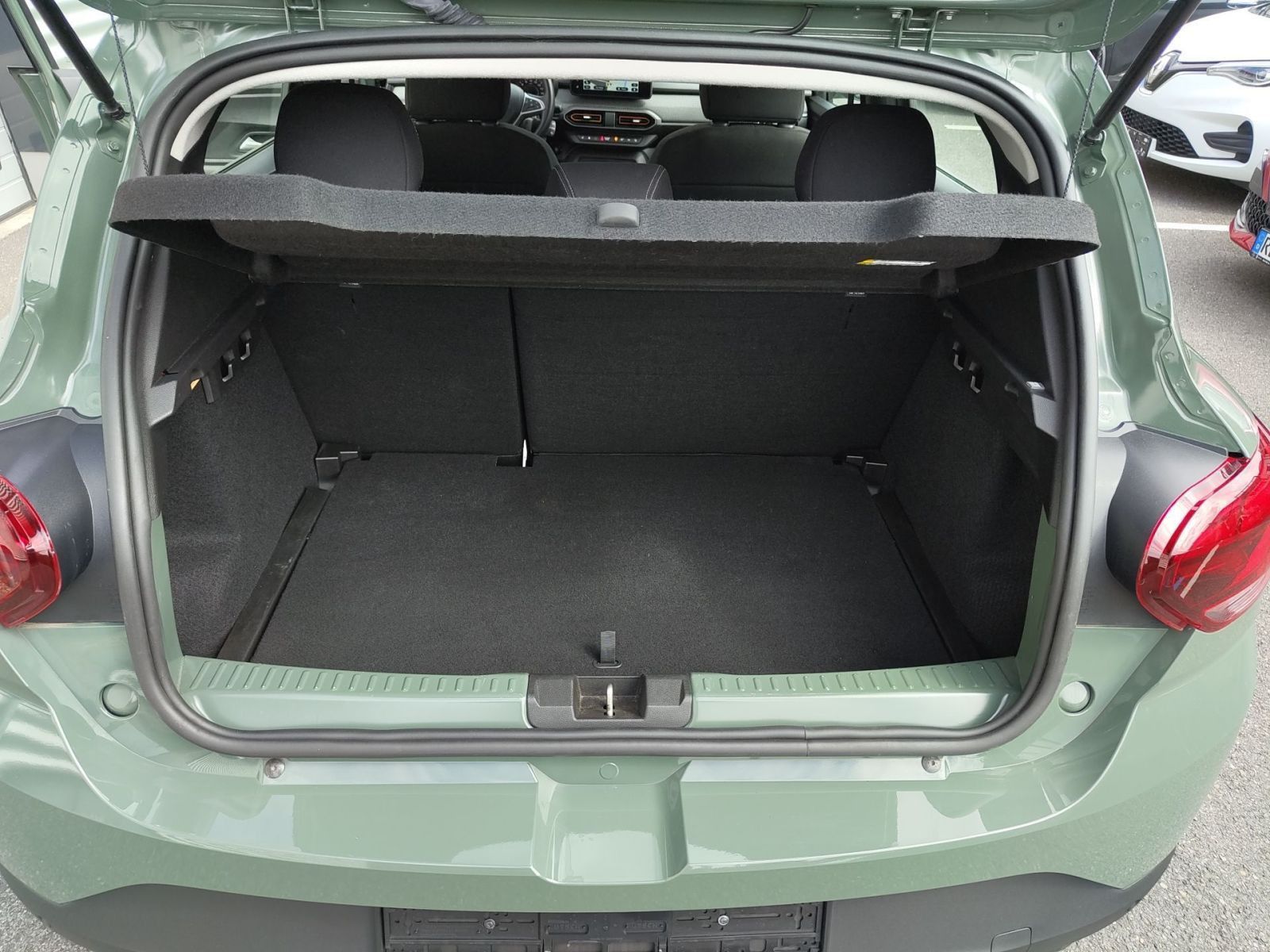 Fahrzeugabbildung Dacia Sandero III Stepway Expression+ TCE 110