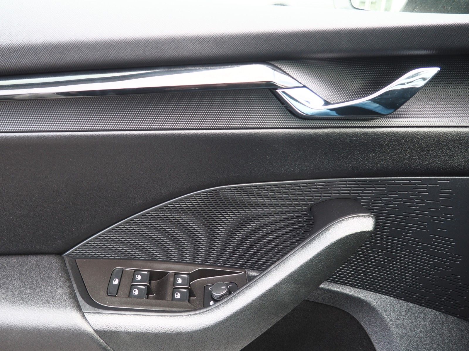 Skoda OCTAVIA Ambition*LED*CARPLAY*SHZ*Lenk.Hz.TEMP* foto 24