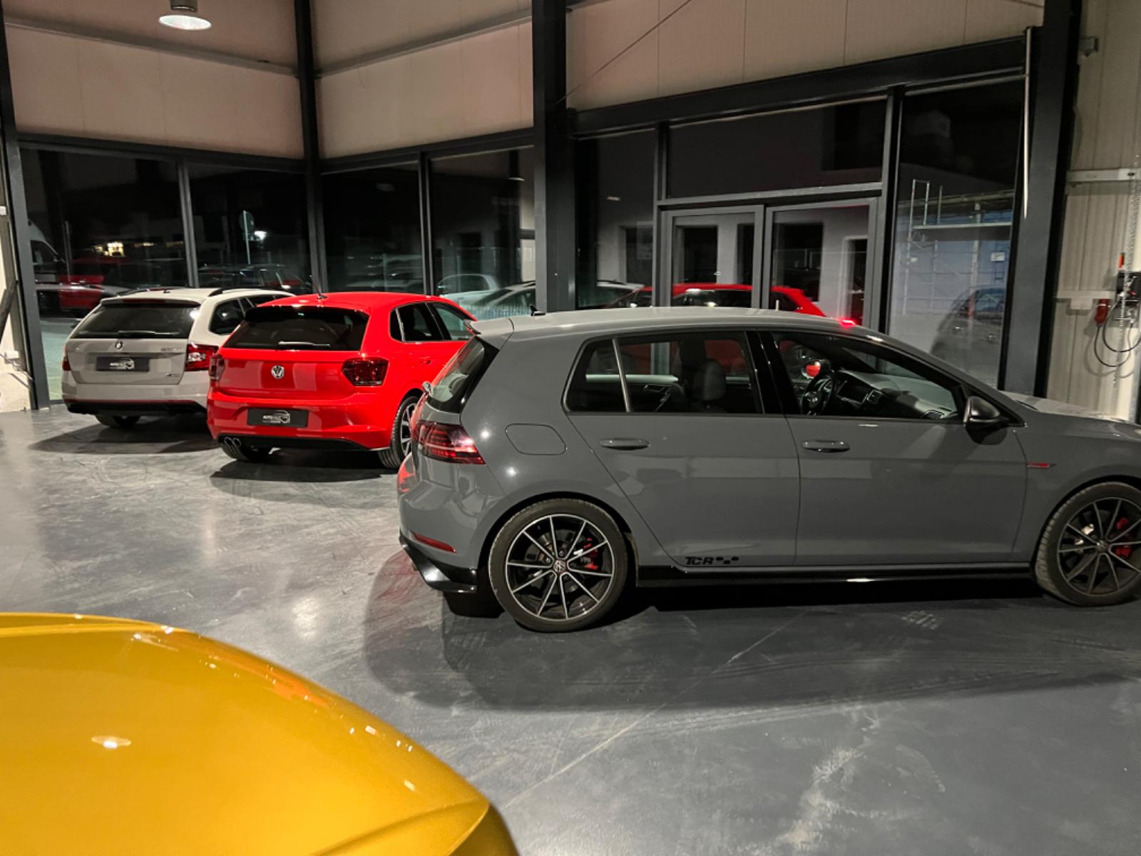 showroom-image-main