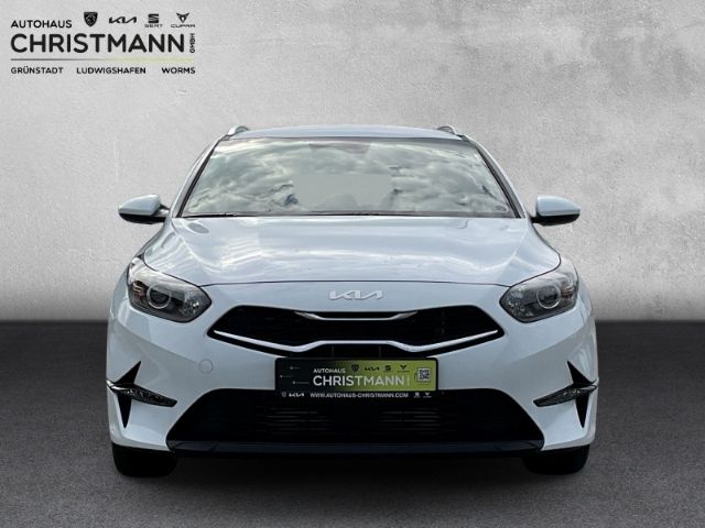 Fahrzeugabbildung Kia Ceed_sw VISION 1.5 T-GDI *KOMFORT-PLUS-PAKET*NAV