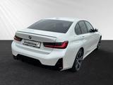 BMW 320e M Sport Pro|19"LM|HiFi|HeadUp|DrivingAss. - BMW 3er Reihe: Automatik
