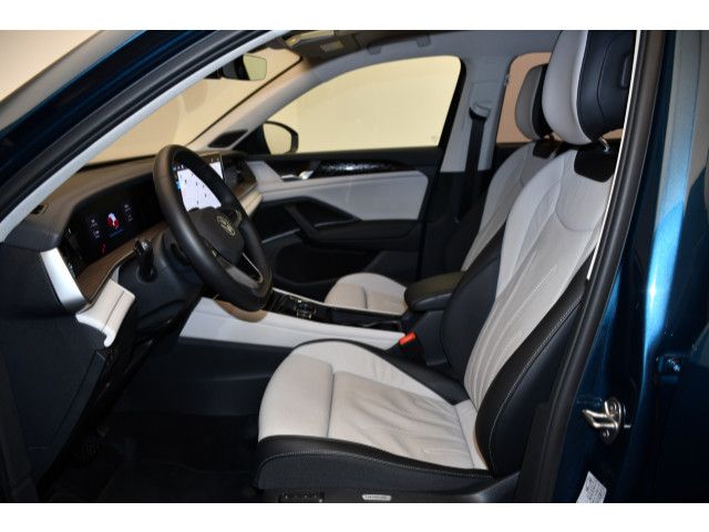 Volkswagen Tayron 1.5 eTSI Hybrid DSG Elegance Matrix Leder foto 3