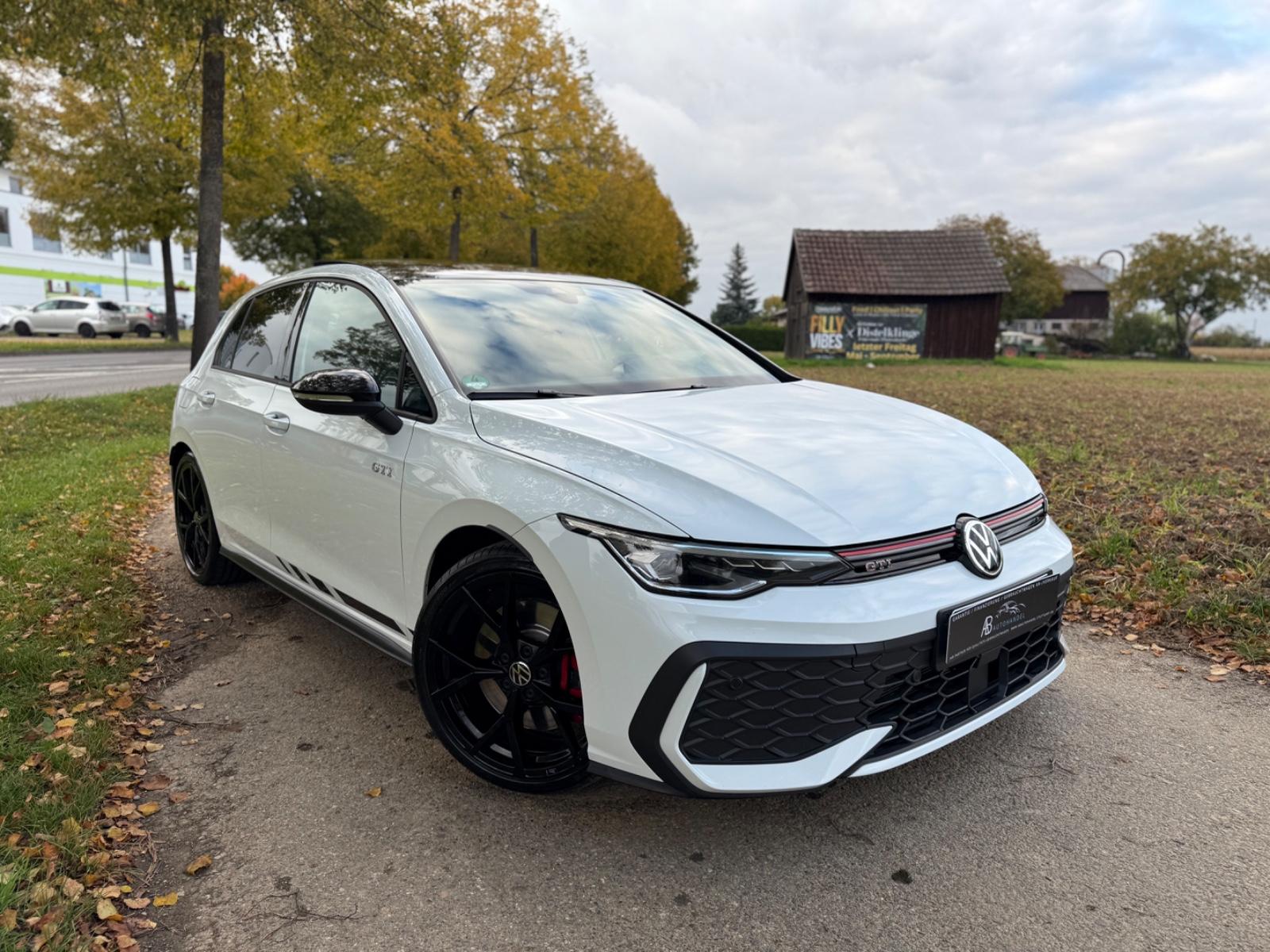 Volkswagen Golf 8 GTI *Panorama/Kamera/ACC/19"ALU*