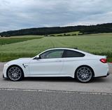 BMW M4 Coupe DKG Carbon 360Kamera Led Navi HupD Key  - BMW M4 Carbon Gebrauchtwagen